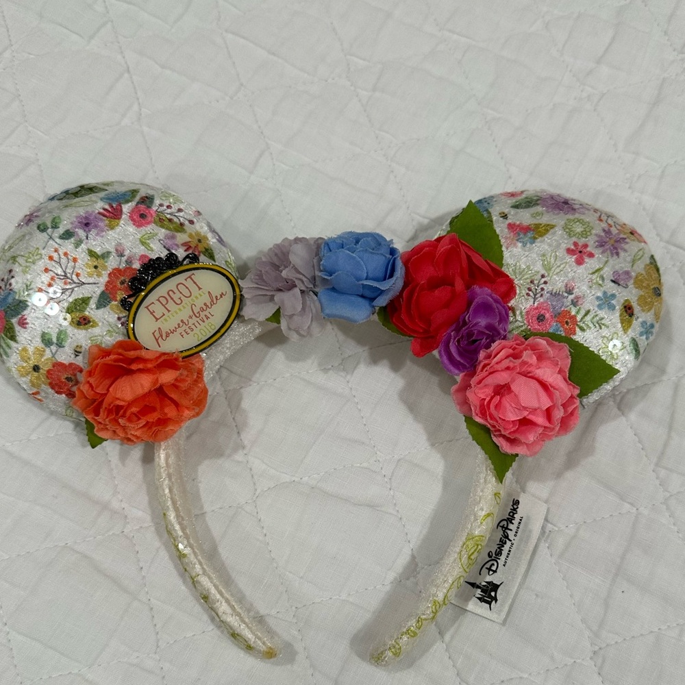 Disney Epcot 2018 Minnie Ears Floral Garden Festival Headband.